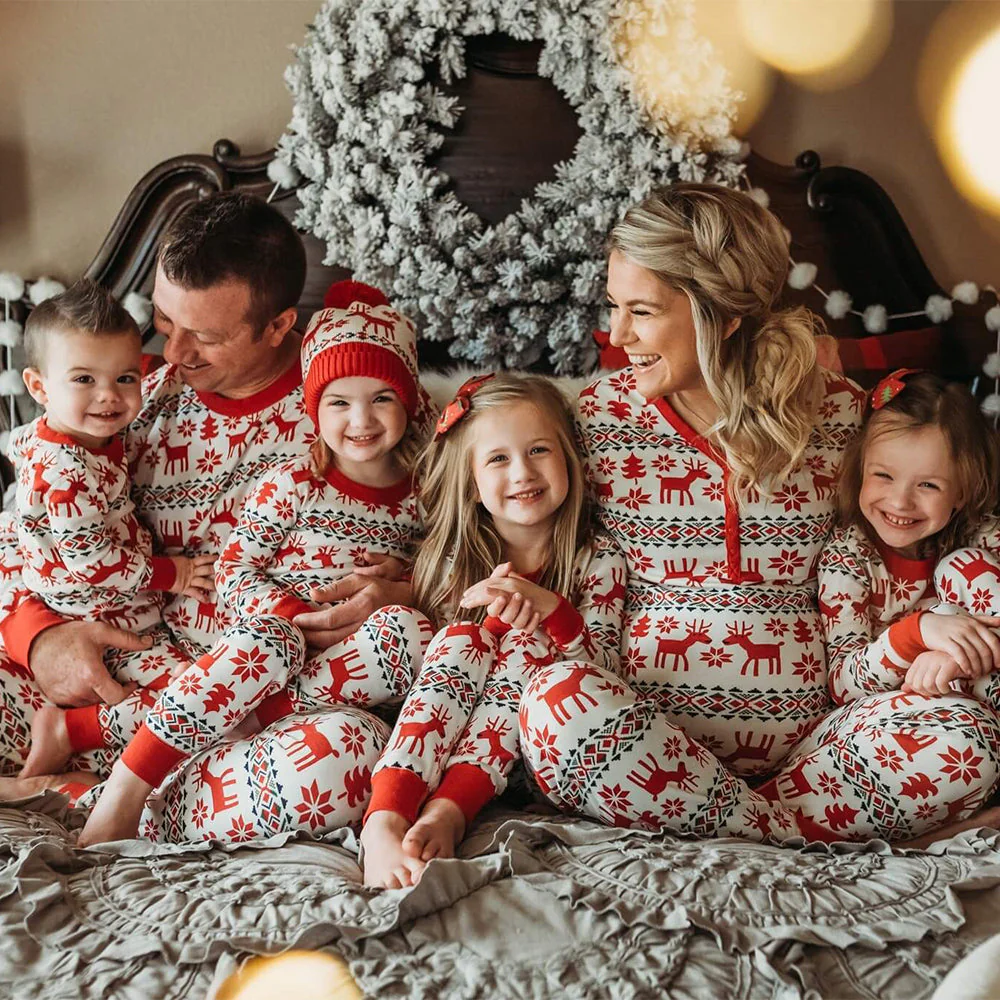 Classic Christmas Deer Print Matching Family Christmas Pajamas-Dog Pajamas Included